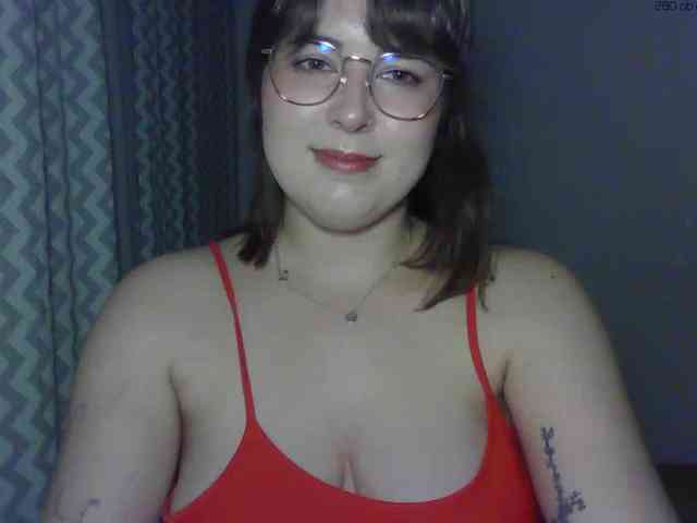 Model: ClaraLove