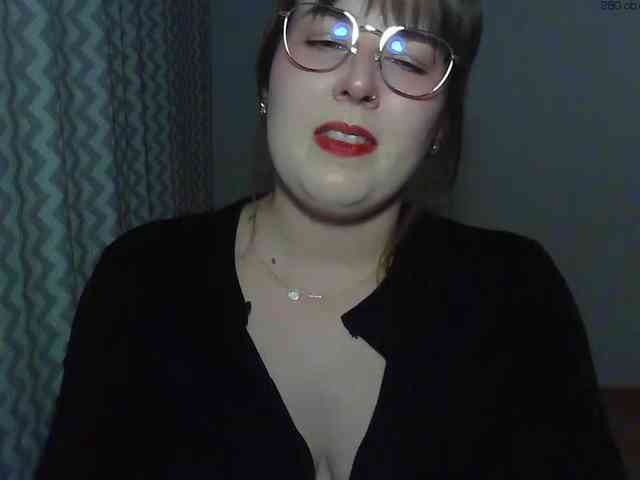 Model: ClaraLove