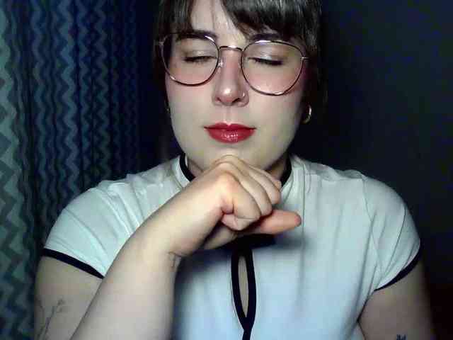 Model: ClaraLove