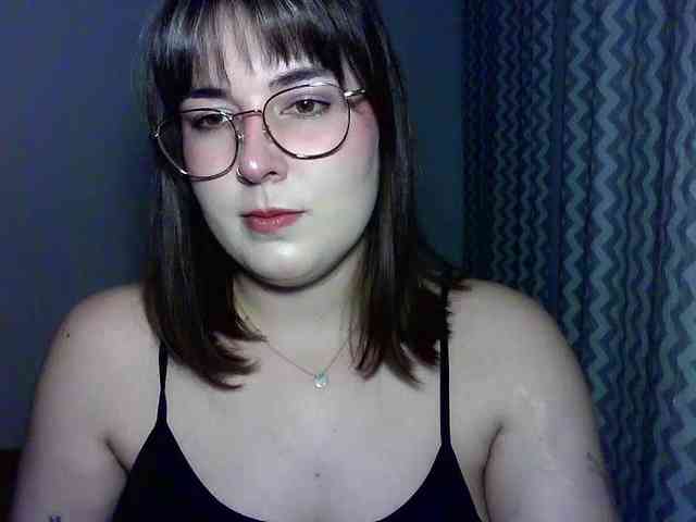 Model: ClaraLove