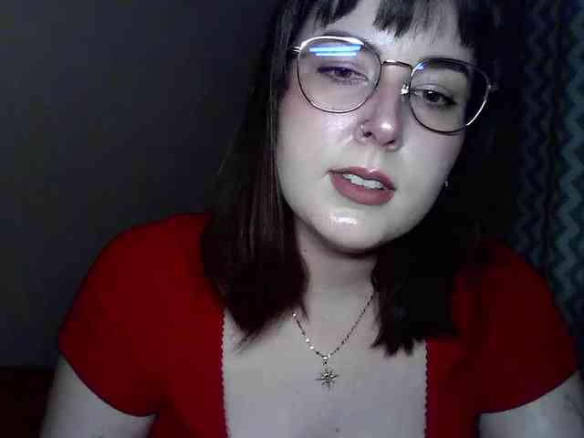 Model: ClaraLove