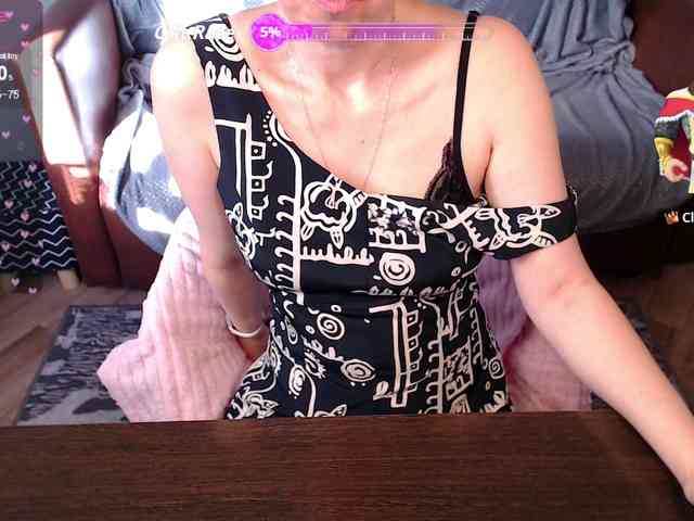 CutieErikaa1 webcam