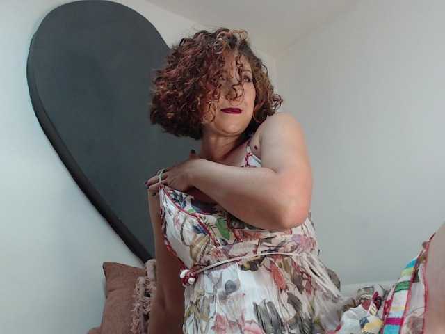 teasexpert4444 live cam on BongaCams