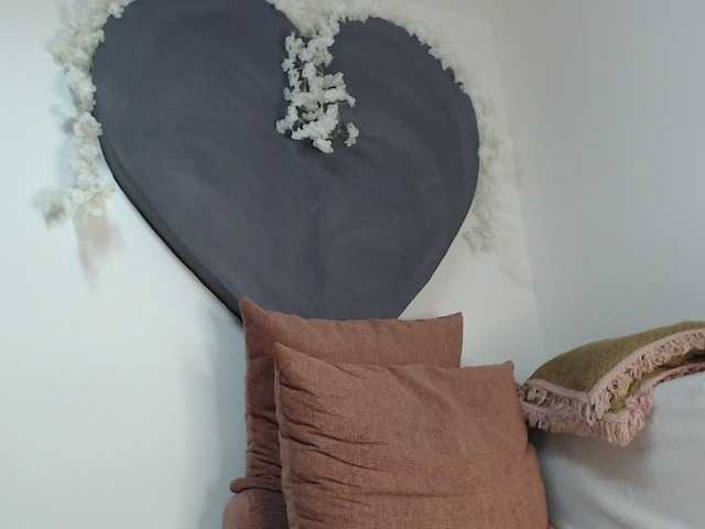 teasexpert4444 live cam on BongaCams