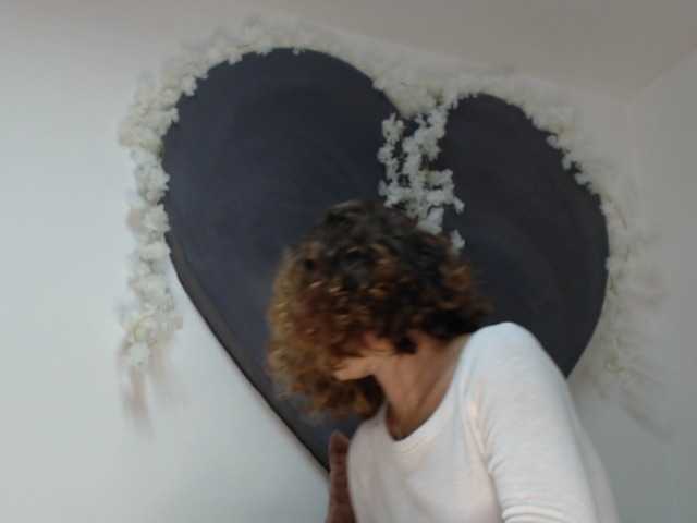 teasexpert4444 live cam on BongaCams