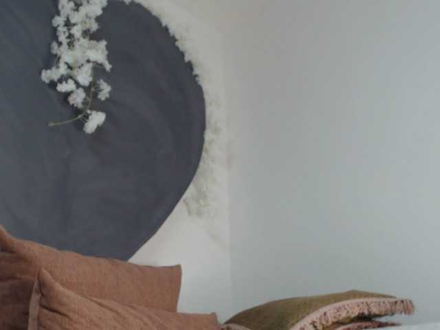 teasexpert4444 live cam on BongaCams