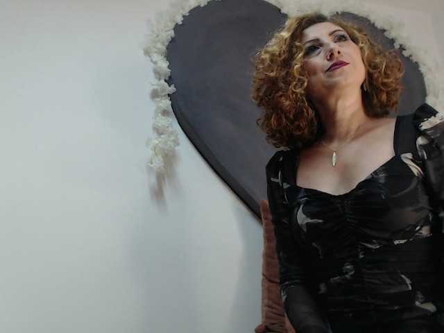 teasexpert4444 live cam on BongaCams