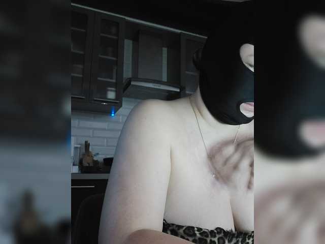 marika1 cam belle