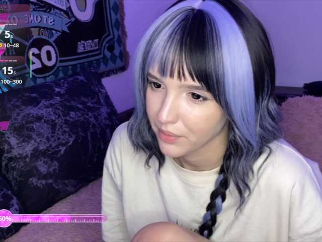 HeyNanno live cam on BongaCams