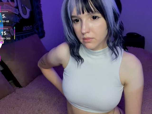 HeyNanno live cam on BongaCams