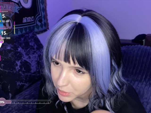 HeyNanno live cam on BongaCams