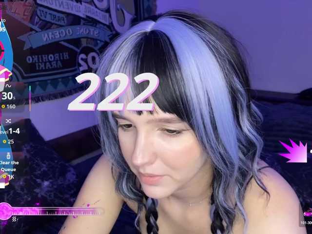 HeyNanno live cam on BongaCams
