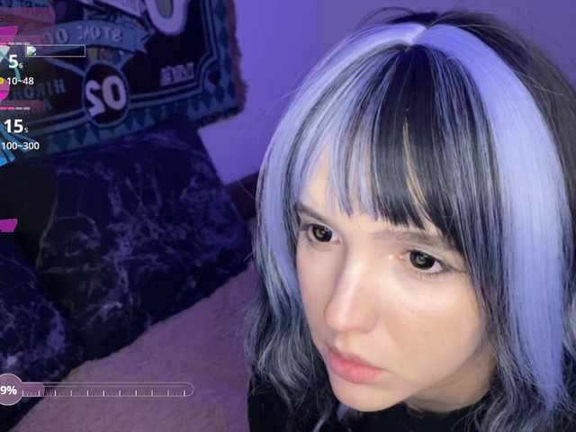 HeyNanno live cam on BongaCams