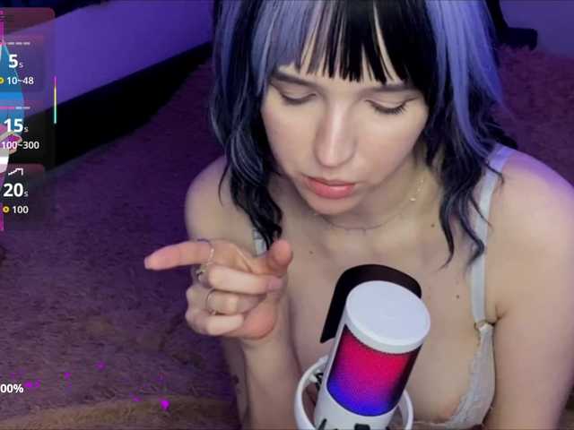HeyNanno live cam on BongaCams