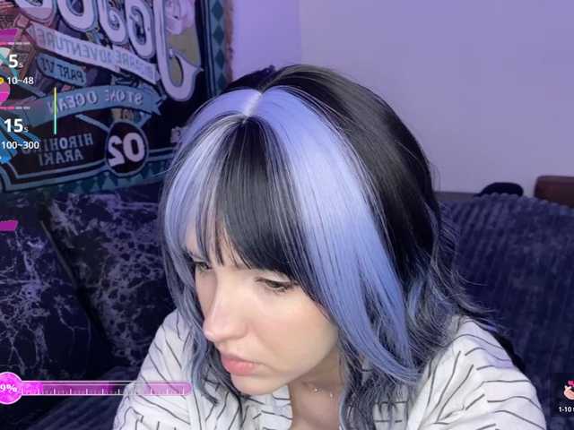 HeyNanno live webcam show