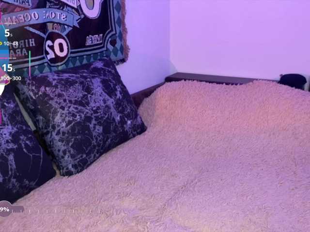 HeyNanno live cam on BongaCams