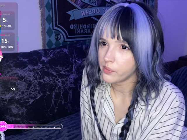 HeyNanno live cam on BongaCams