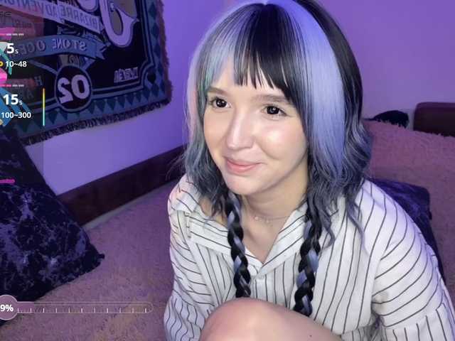 HeyNanno live cam on BongaCams