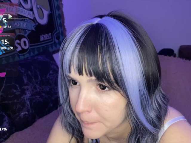HeyNanno live cam on BongaCams