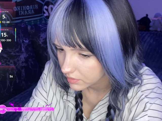 HeyNanna live webcam show