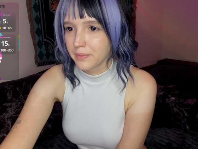 HeyNanno live cam on BongaCams