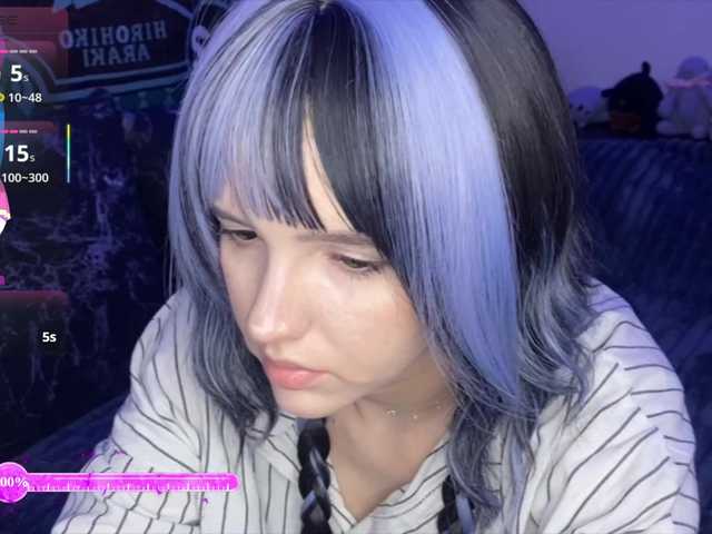 HeyNanna live webcam show