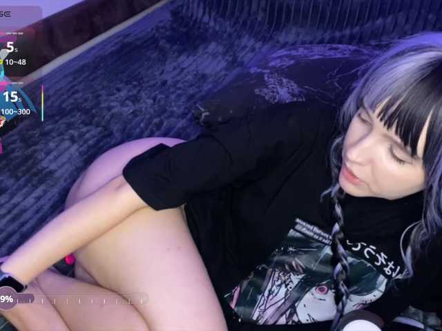 HeyNanno live cam on BongaCams