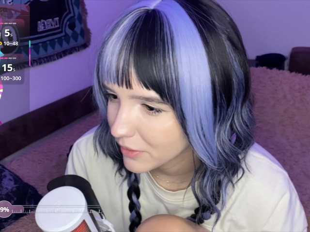 HeyNanno live cam on BongaCams