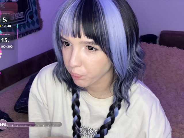 HeyNanno live cam on BongaCams