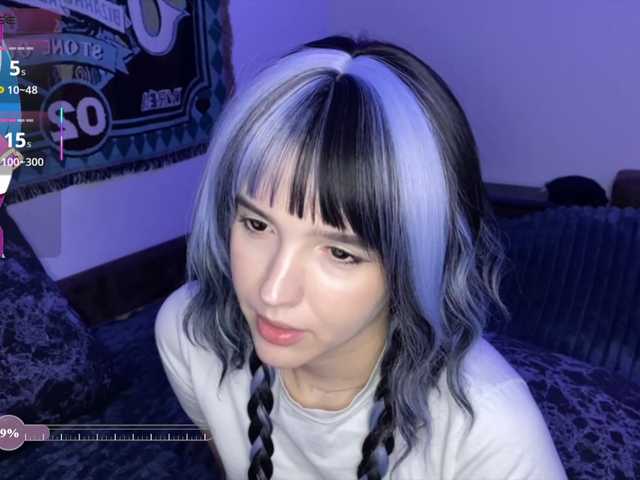 HeyNanno live cam on BongaCams