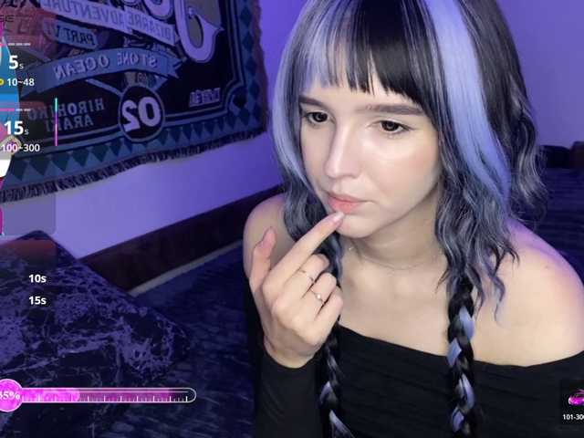 HeyNanno live cam on BongaCams