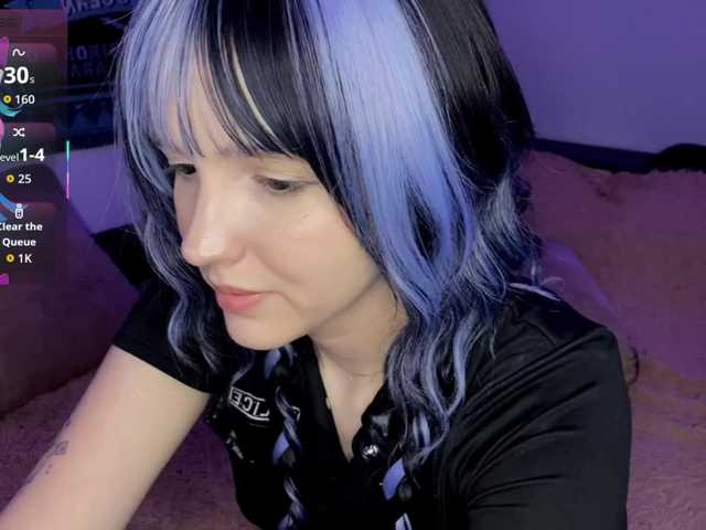 HeyNanno live cam on BongaCams