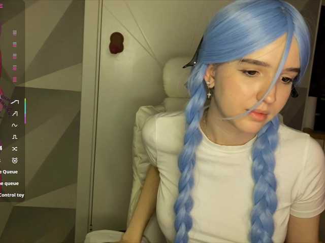 HeyNanno's BongaCams show and profile