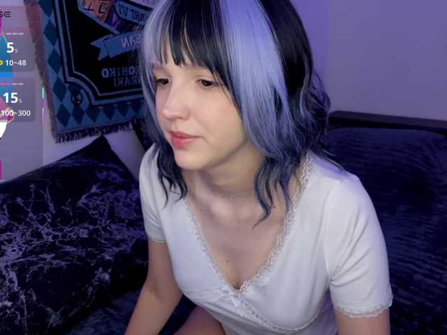 HeyNanno live cam on BongaCams