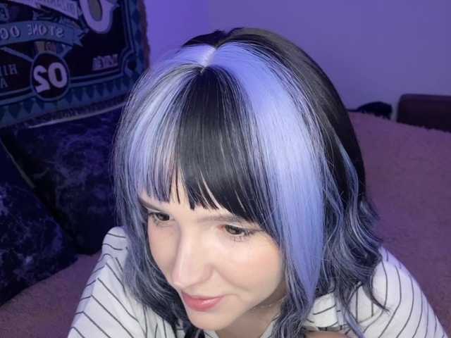 HeyNanno live cam on BongaCams