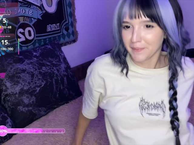 HeyNanno live cam on BongaCams