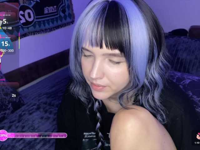 HeyNanno live cam on BongaCams