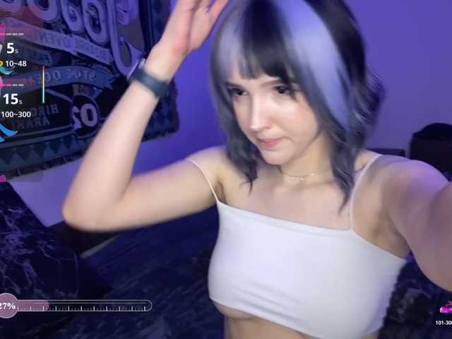 HeyNanno live cam on BongaCams