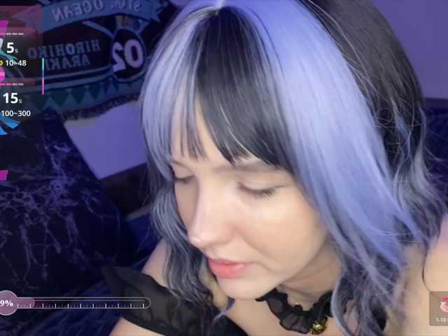 HeyNanna live webcam show