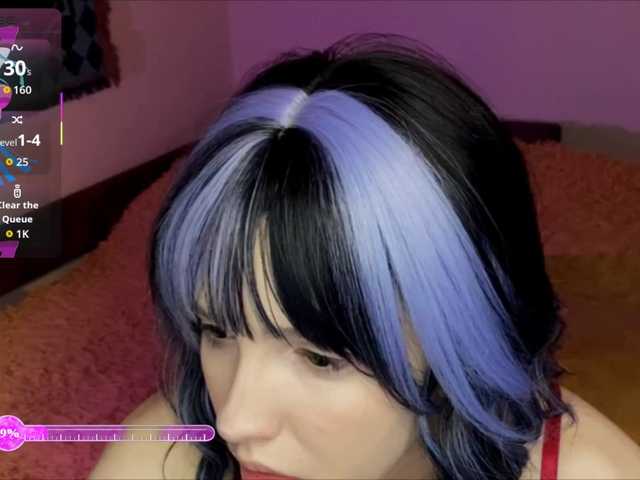 HeyNanno live cam on BongaCams
