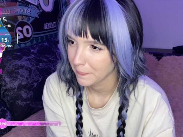 HeyNanno live cam on BongaCams