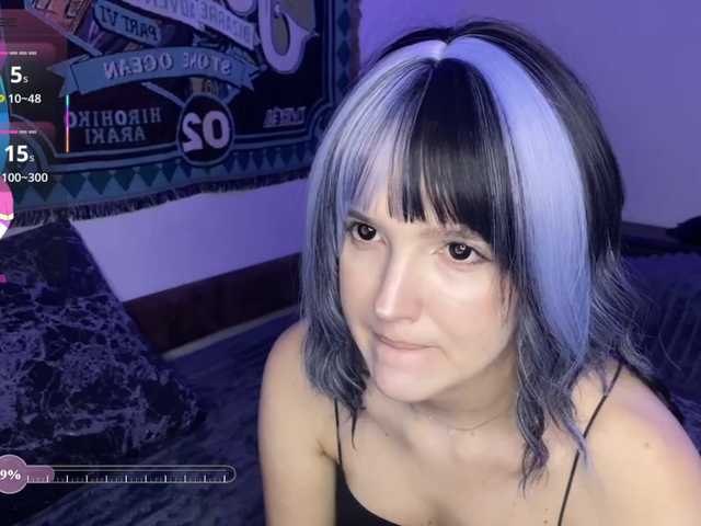 HeyNanno live cam on BongaCams