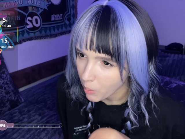 HeyNanno live cam on BongaCams