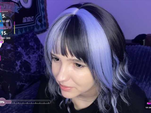 HeyNanno live cam on BongaCams