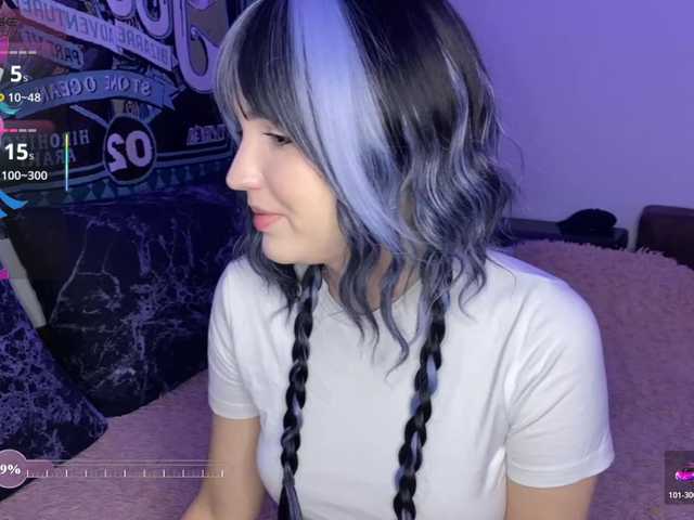 HeyNanno live cam on BongaCams