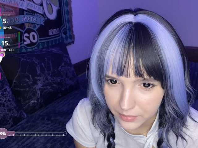 HeyNanno live cam on BongaCams