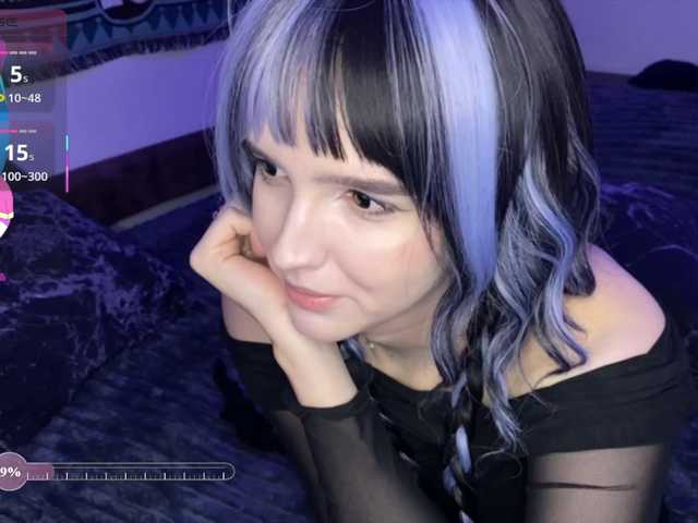 HeyNanno live cam on BongaCams