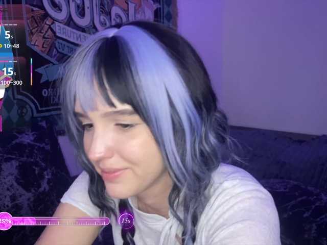 HeyNanno live cam on BongaCams