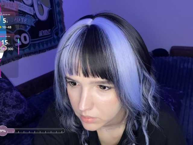 HeyNanno live cam on BongaCams