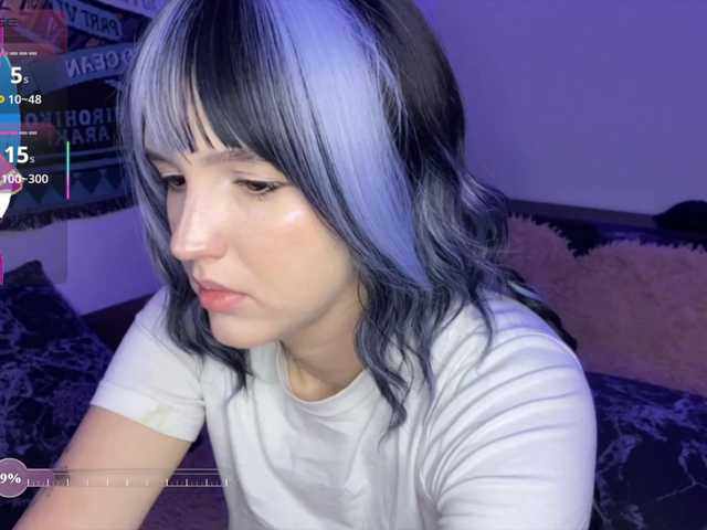 HeyNanno live cam on BongaCams